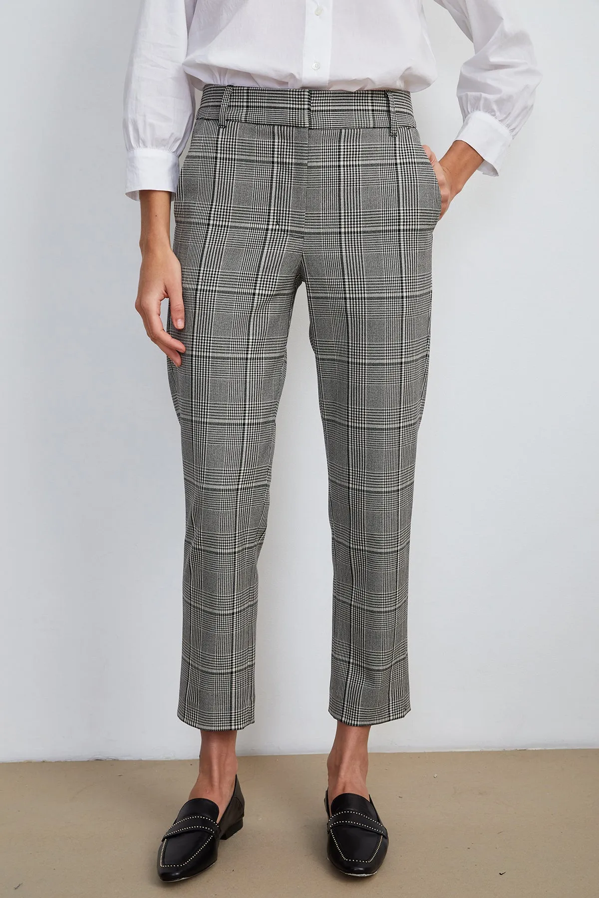 ABIGAIL PLAID STRAIGHT LEG PANT