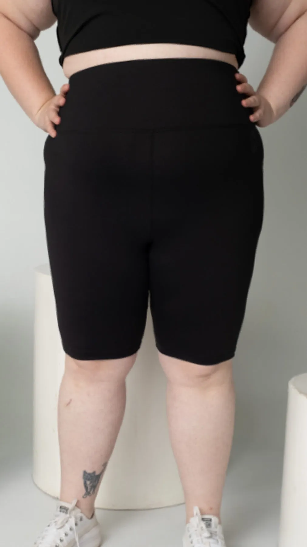 AR 2083 - PLUS BIKER SHORTS