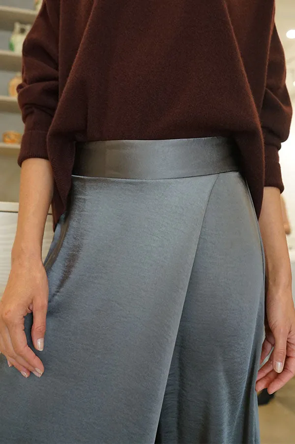 Asymmetrical Crossover Pant