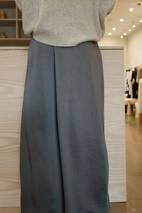 Asymmetrical Crossover Pant