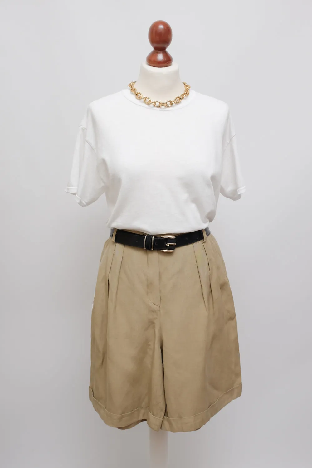 ESCADA PURE LINEN SILK VINTAGE SHORTS